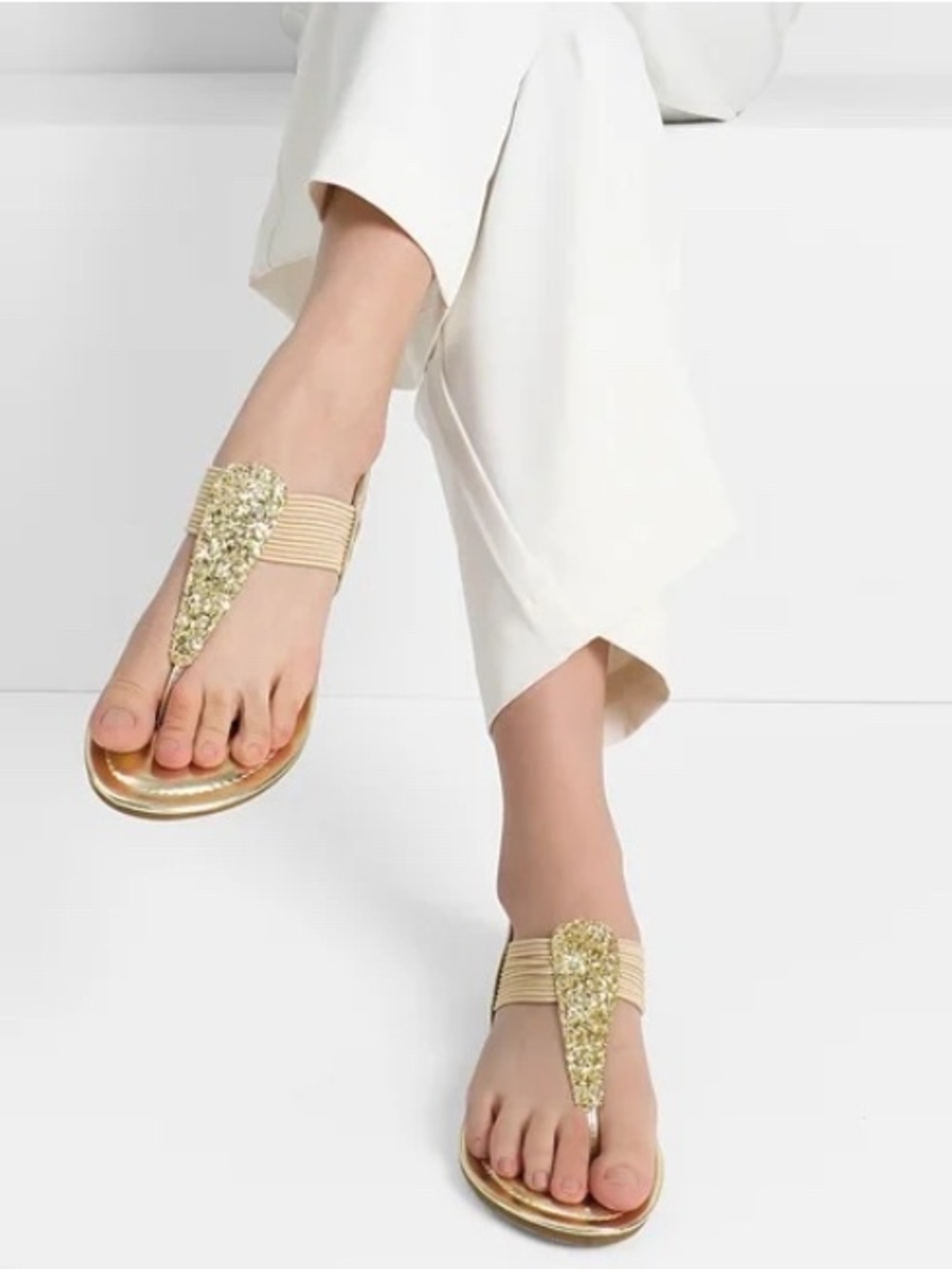 Dream Pairs NWOT Gold Embellished Women's Sandals Size 7 1/2 Never Worn